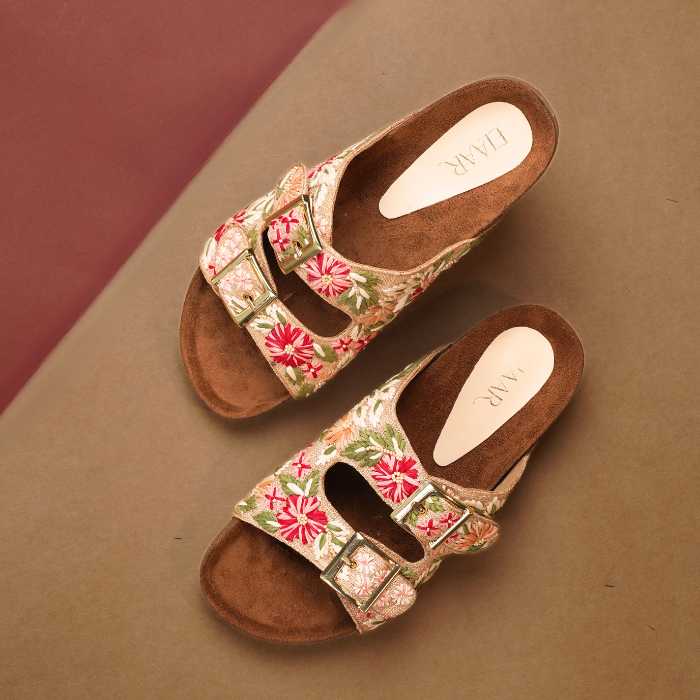 Bloom Raffia Flats