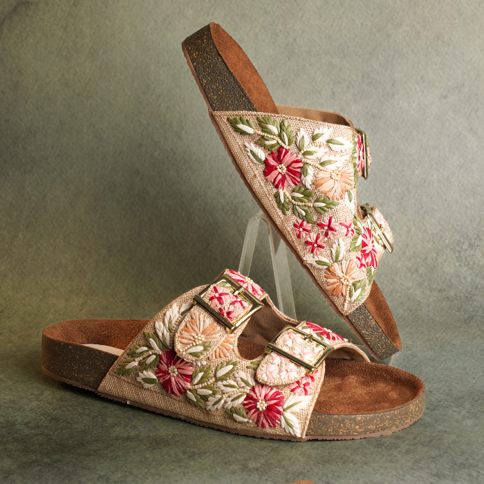 Bloom Raffia Flats